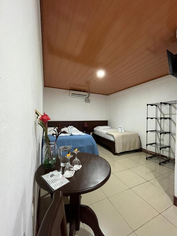 La Pina, Rio Celesteアパートホテル エクステリア 写真