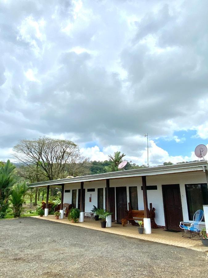 La Pina, Rio Celesteアパートホテル エクステリア 写真